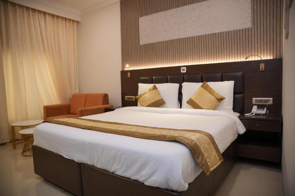 Hotel Vijaydeep Place Near Delhi Airport New Delhi Buitenkant foto