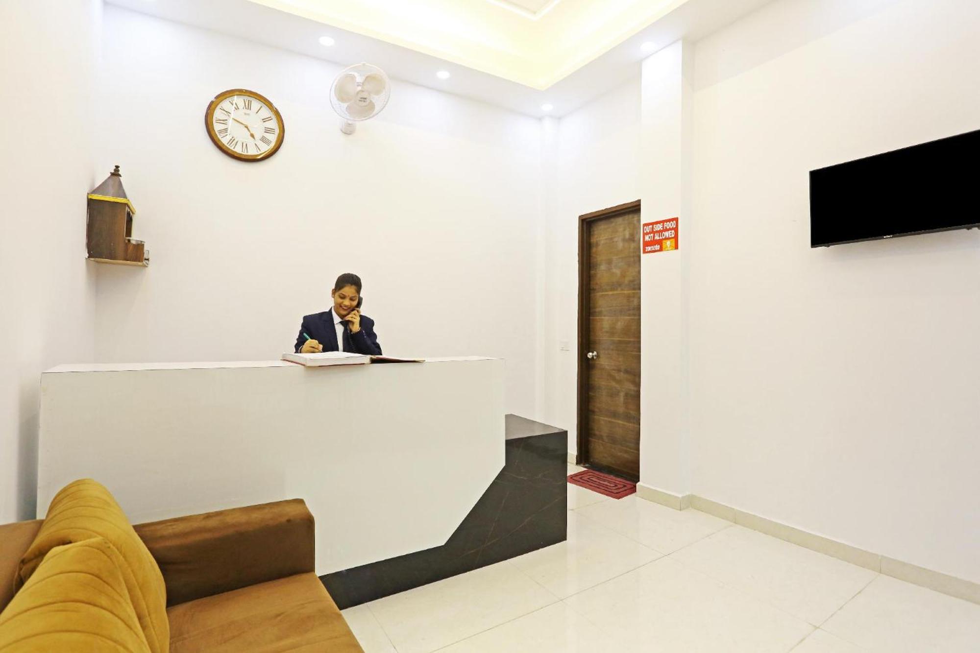 Hotel Vijaydeep Place Near Delhi Airport New Delhi Buitenkant foto