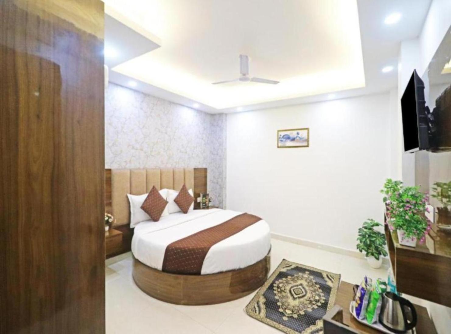 Hotel Vijaydeep Place Near Delhi Airport New Delhi Buitenkant foto