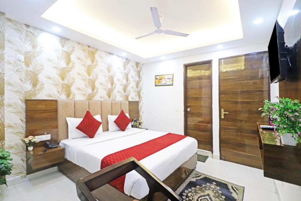 Hotel Vijaydeep Place Near Delhi Airport New Delhi Buitenkant foto